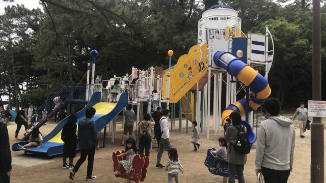 2021年に新しくなった小戸公園の遊具の画像